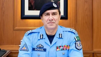 آئی جی اسلام آباد محمد سہیل چوہدری پولیس کے سپاہیوں سے خطاب کرتے ہوئے